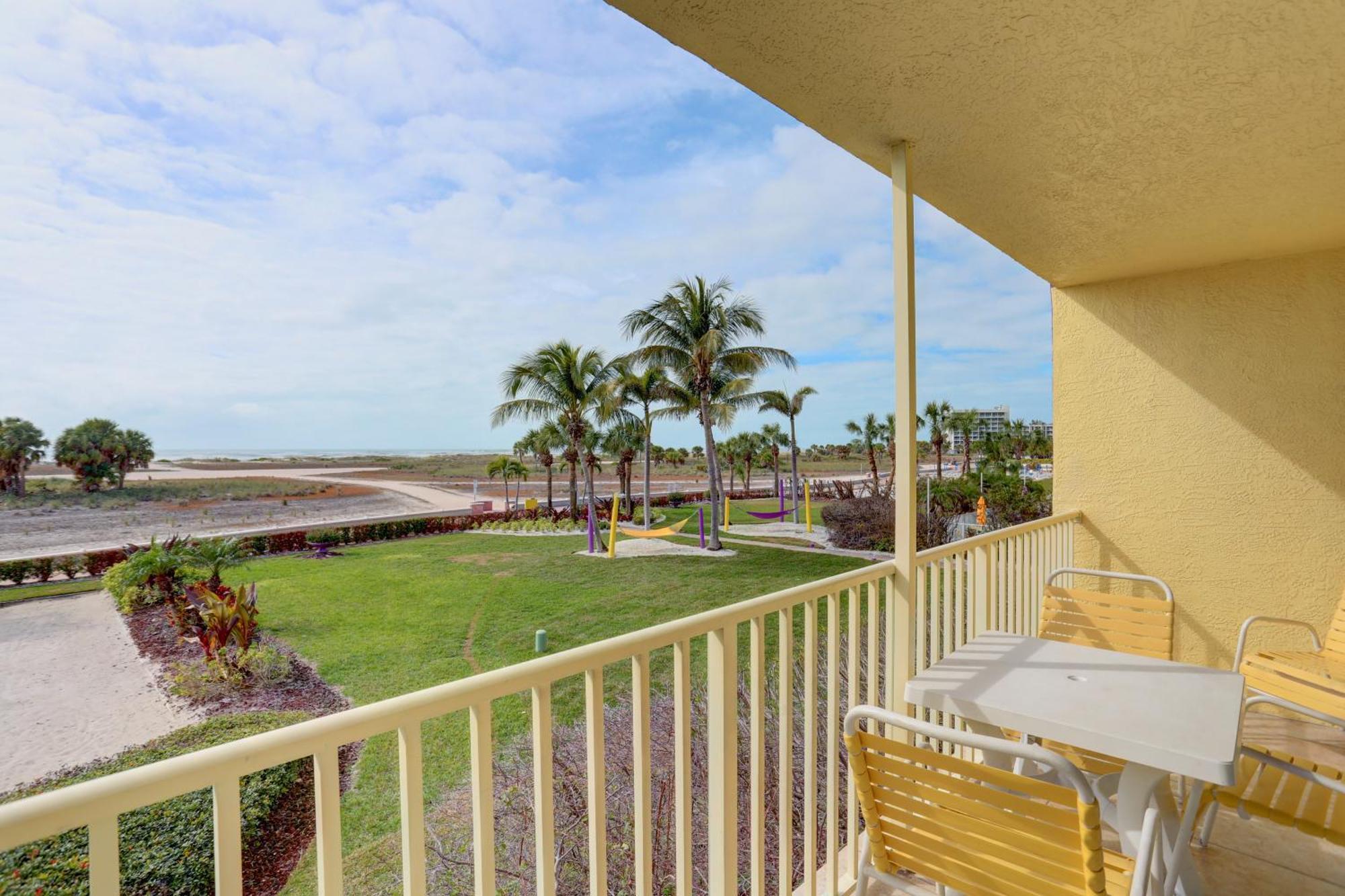 South Beach Condo Hotel By Travel Resort Services, Inc. St. Pete Beach Kültér fotó