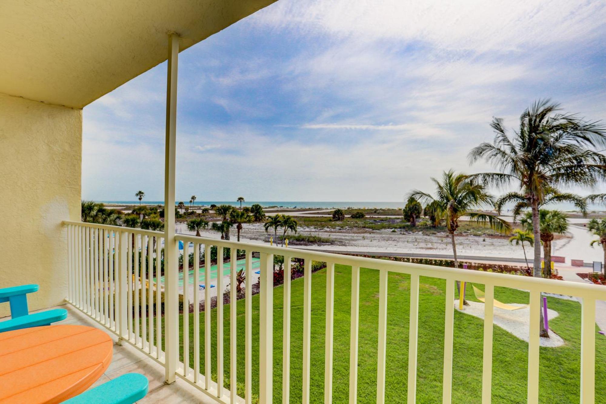 South Beach Condo Hotel By Travel Resort Services, Inc. St. Pete Beach Kültér fotó